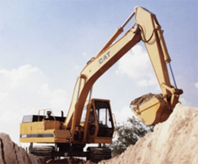 Caterpillar EL180 excavator at Conexpo 87