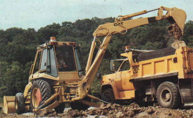 Caterpillar 436 backhoe at Conexpo 87