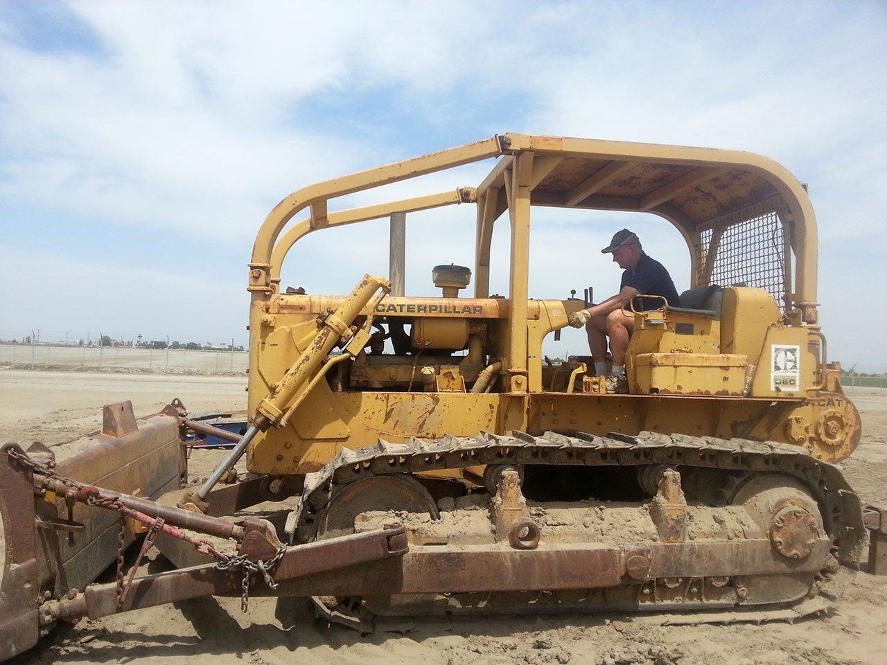 Caterpillar D6C with D333 Engine