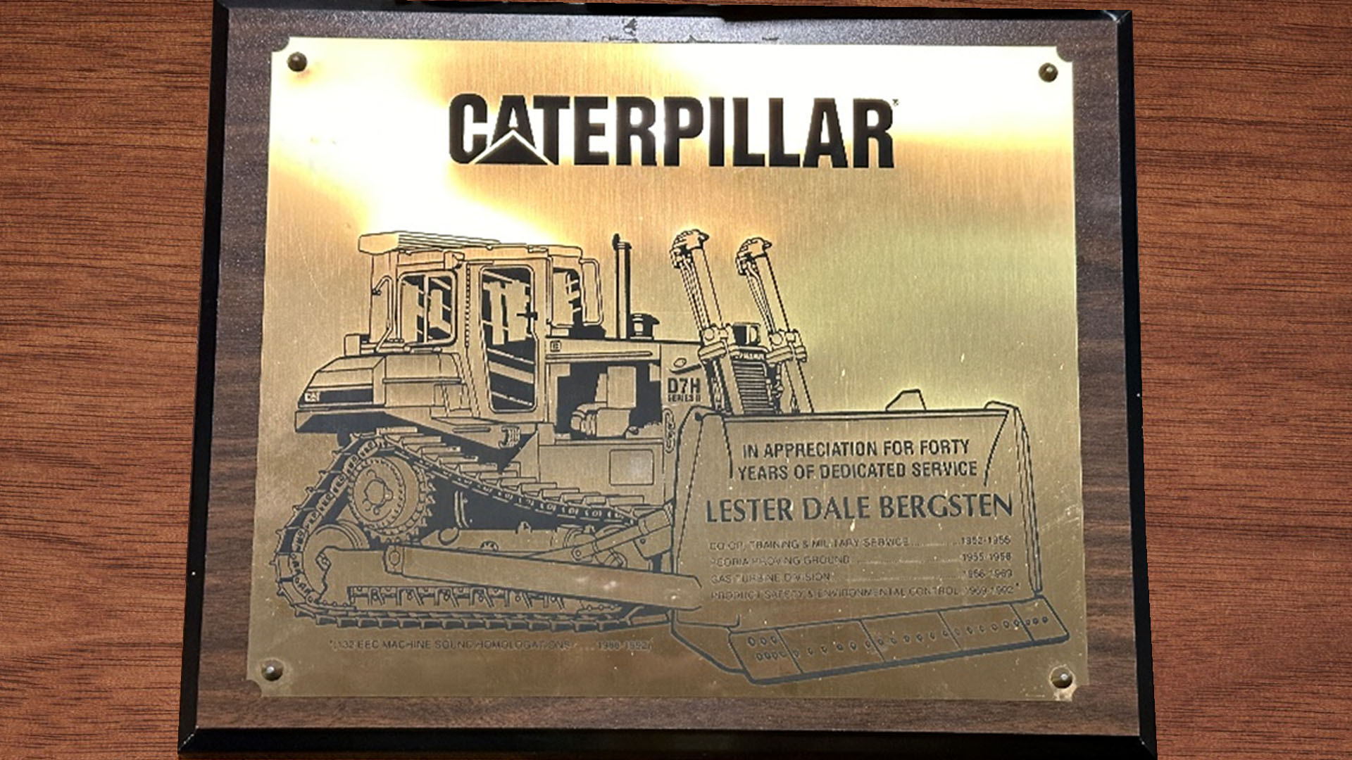 Caterpillar Legends - Les Bergsten